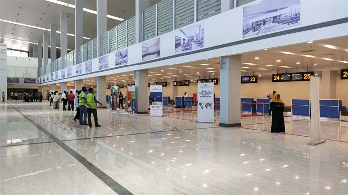桑岛机场一期项目导视标识工程完工